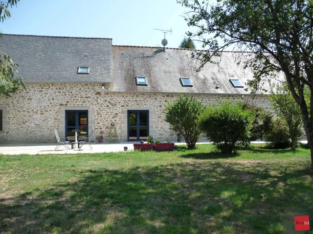 Vente maison 9 pièces Évron 53