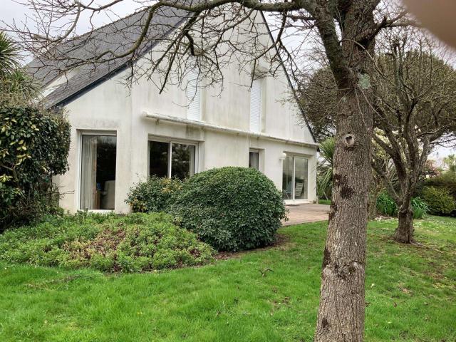 Vente maison 9 pièces Larmor Plage 56