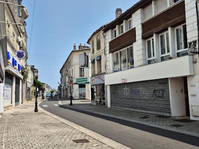 Vente Maison 210 m2 Angouleme