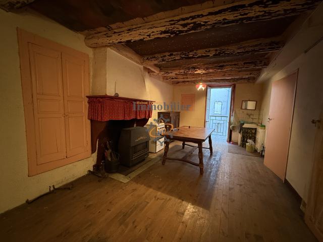 VENTE Maison de 96 m2, au coeur du village de Fayet, à rénover