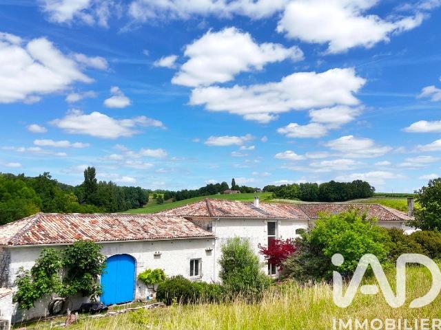 Vente Maison de campagne 8 pièces 308m² Bellevigne
