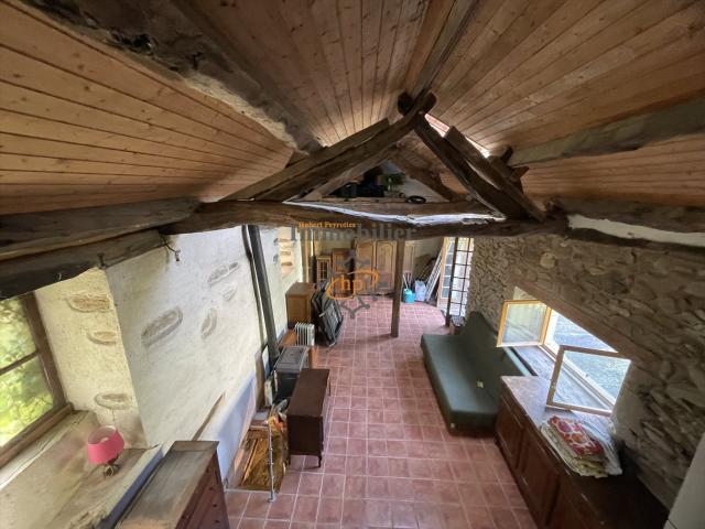 Vente maison de campagne en pierres avec terrain attenant de. 80m² Balaguier sur Rance