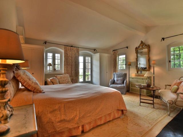 Vente maison de caractère 6 Pièce s 192m² Valbonne