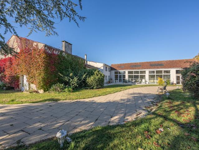 Vente Maison 9 pièces 480 m2 Saint Mard
