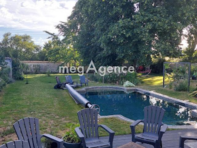 Vente Maison de maître 14 pièces 367 m2 Saint Porchaire