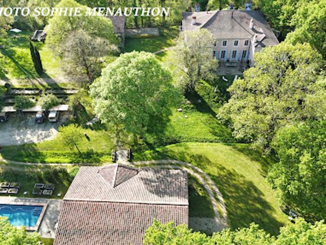 Vente Maison de maître 17 pièces 850 m2 Arjuzanx
