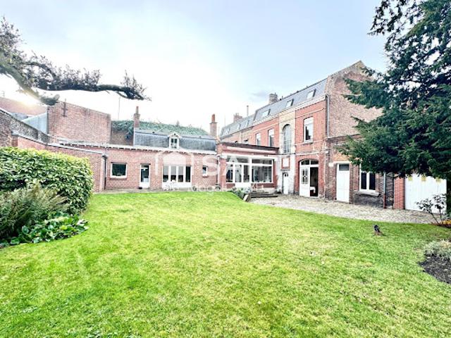 Vente Maison de maître 10 pièces 210 m2 Bethune