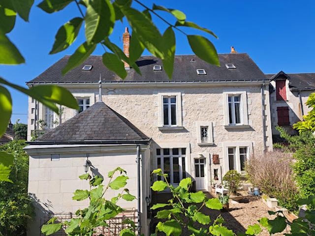 Vente Maison 11 pièces 253 m2 Descartes