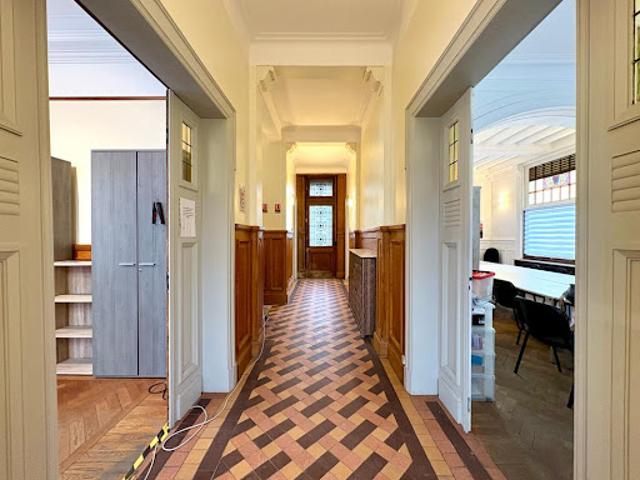 Vente Maison de maître 12 pièces 239 m2 Crespin