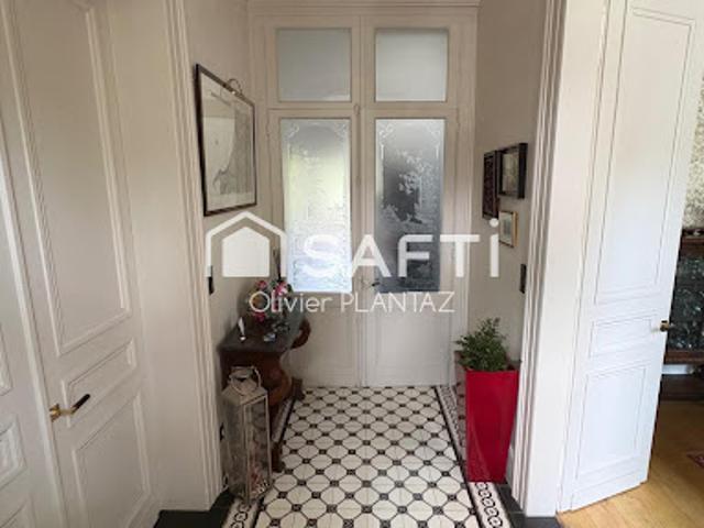 Vente Maison de maître 12 pièces 271 m2 Bethune