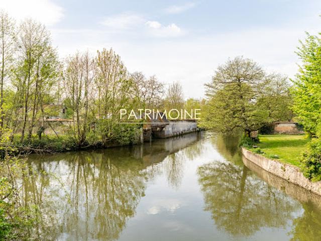 Vente Maison de maître 40 pièces 9000 m2 Nogent le Roi