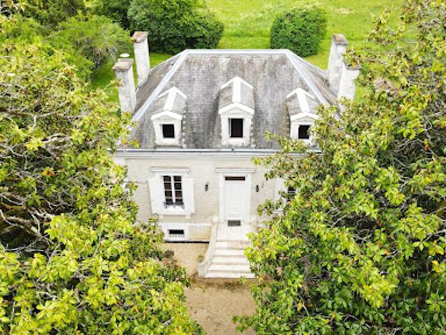 Vente Maison de maître 6 pièces 120 m2 Antonne et Trigonant