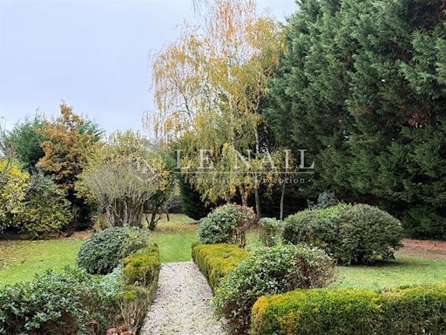 Vente Maison de maître 7 pièces 180 m2 Evron