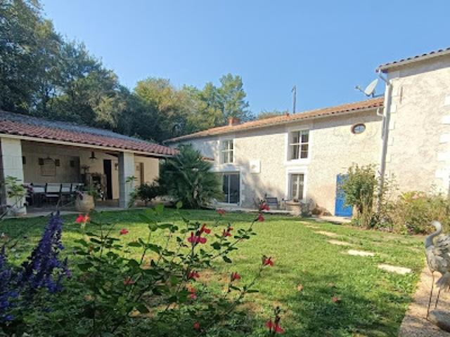 Vente Maison de maître 7 pièces 280 m2 Lhommaizé