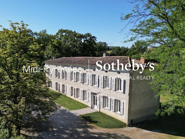 Vente Maison de maître 7 pièces 350 m2 Puylaurens