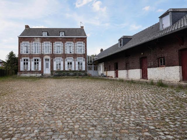 Vente Maison de maître 8 pièces 240 m2 Cappelle en Pévèle