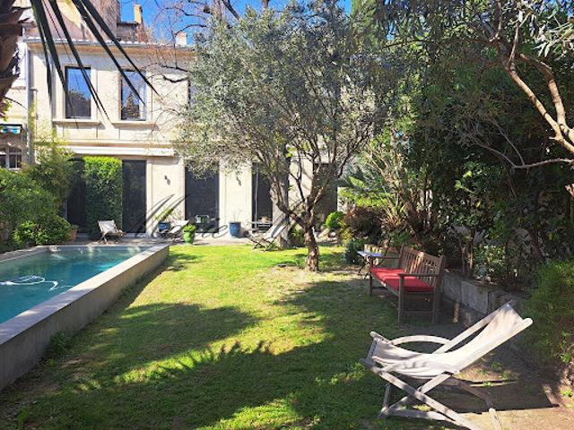 Vente Maison de maître 9 pièces 210 m2 Avignon