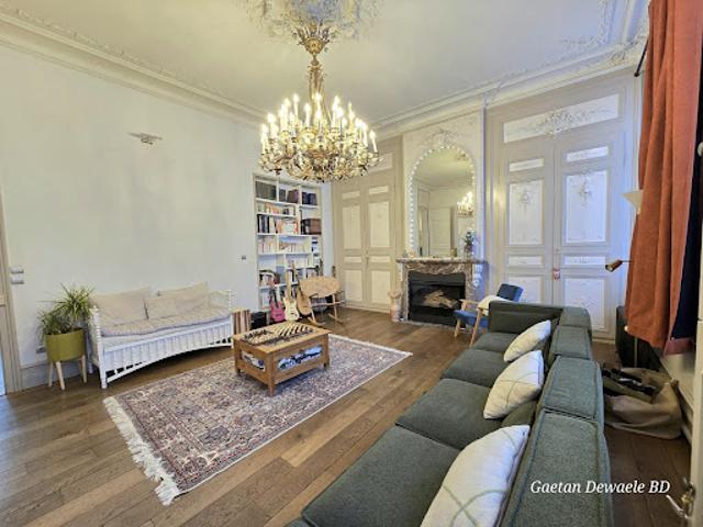 Vente Maison de maître 9 pièces 360 m2 Bergues