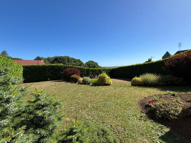 vente maison de village 5 Pièce s 119m² Salignac Eyvigues