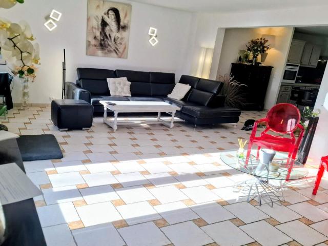 Vente maison de village 7 Pièce s 158m² Les Salles sur Verdon