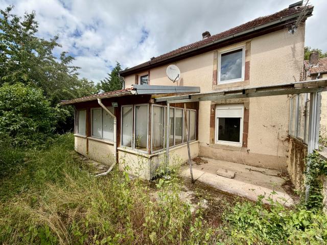 Vente maison de village, 7 pièces, sur terrain de 490 m2 ROYE