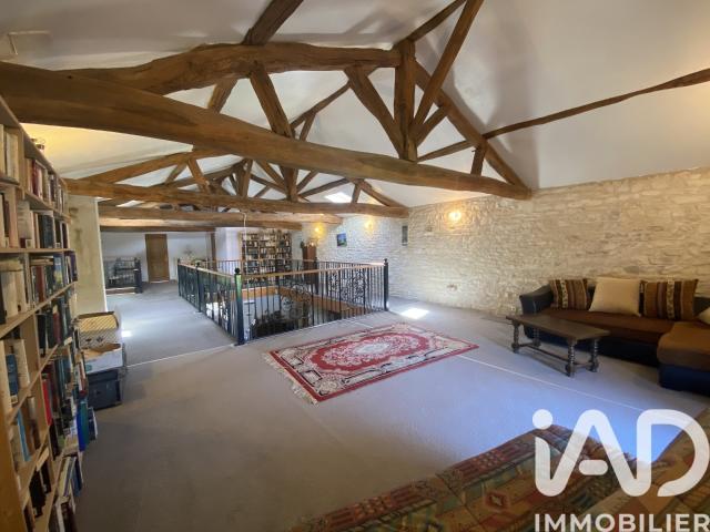 Vente Maison de village 10 pièces 341m² Saint Hilaire du Bois