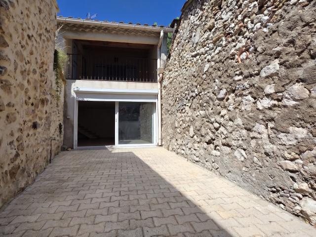 vente maison de village 3 Pièce s 93m² Mollégès