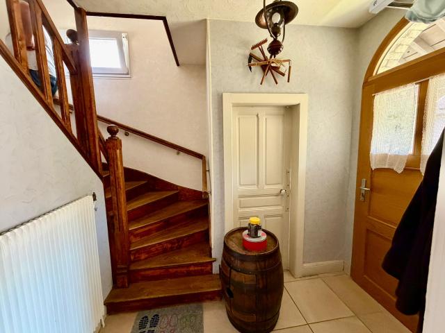 Vente maison de village mitoyenne habitable sur terrain de 4,03 ares LA LONGINE 70