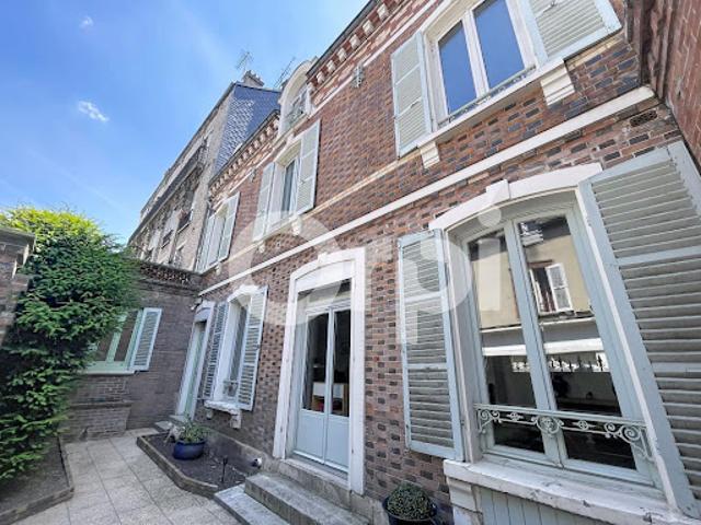 Vente Maison de ville 3 pièces 106.79 m2 Montereau Fault Yonne