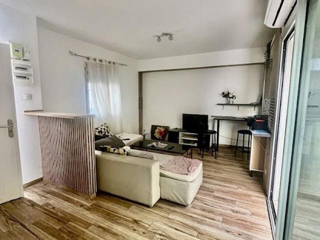 Vente Maison de ville 3 pièces 56 m2 Marseille 10ème