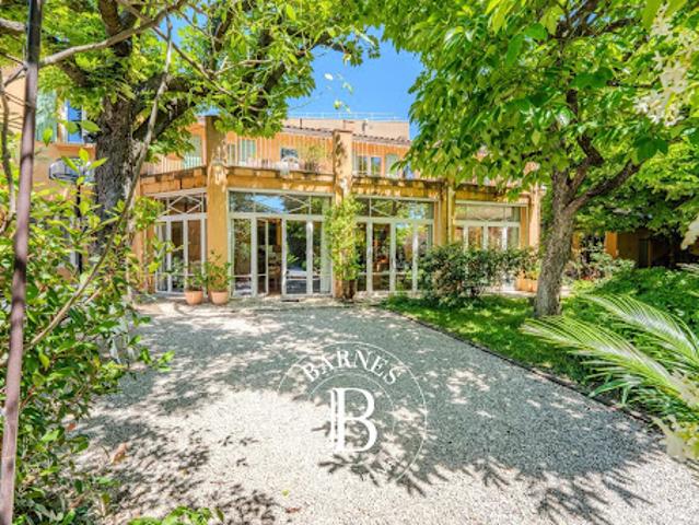 Vente Maison de ville 10 pièces 247.13 m2 Aix en Provence
