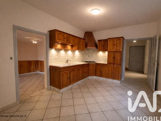 Vente Maison de ville 10 pièces 250m² Villefagnan