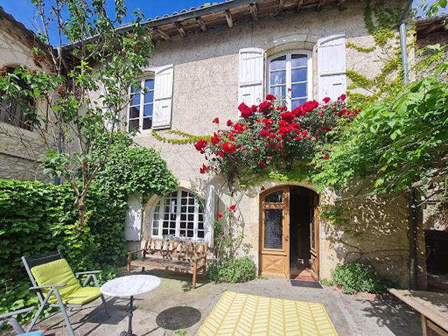 Vente Maison 10 pièces 252 m2 Lectoure
