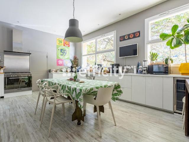 Vente Maison de ville 10 pièces 259 m2 Montreuil