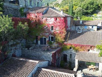 Vente Maison 10 pièces 250 m2 Les Vans