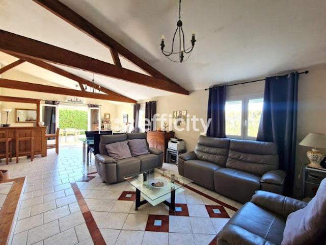 Vente Maison de ville 10 pièces 222 m2 Tesson
