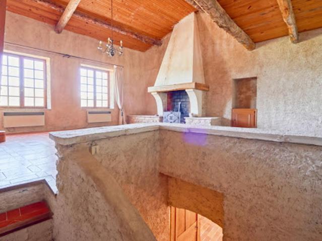 Vente Maison 10 pièces 367 m2 Dauphin