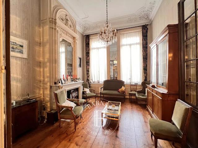 Vente Maison de ville 10 pièces 310 m2 Lille