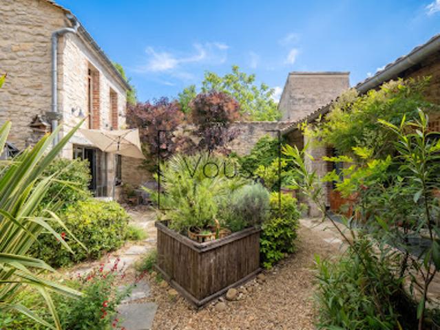 Vente Maison 10 pièces 420 m2 Vezenobres