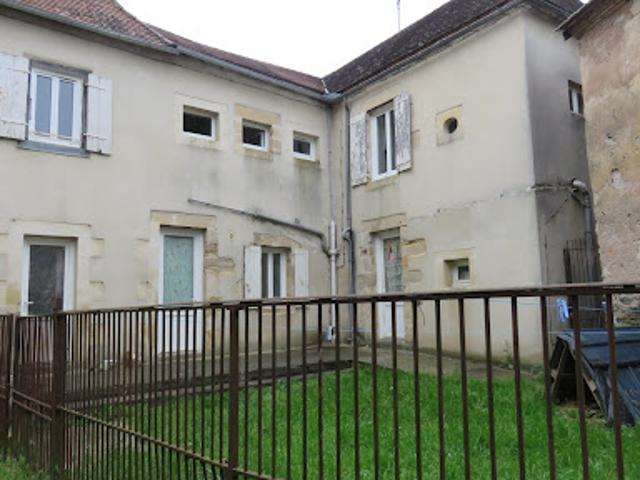 Vente Maison 11 pièces 285 m2 Génis