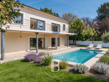 Vente Maison de ville 11 pièces 340.35 m2 Aix en Provence