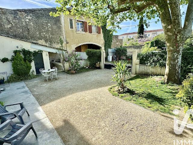 Vente Maison de ville 13 pièces 313 m2 Sainte Cécile les Vignes