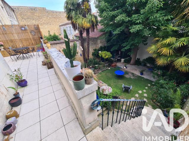 Vente Maison de ville 14 pièces 319m² Rochefort