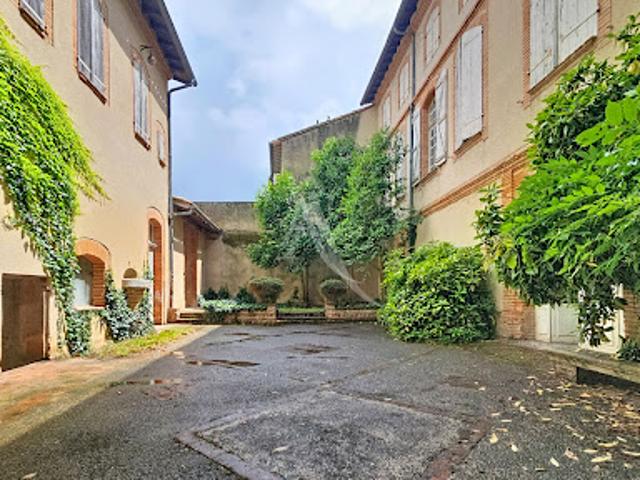 Vente Maison de ville 20 pièces 638 m2 Castelsarrasin