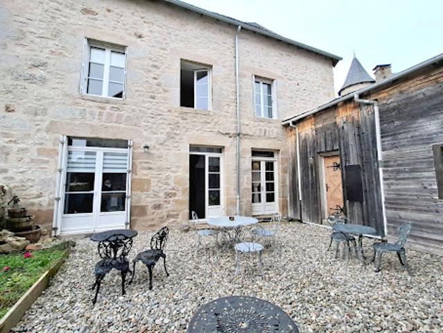 Vente Maison de ville 0 pièces 245.3 m2 Meymac