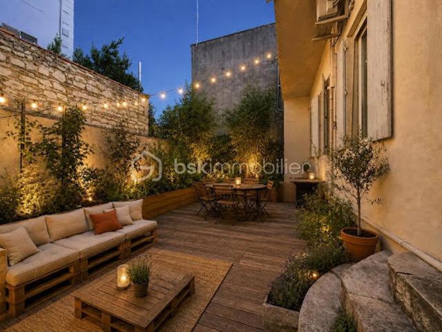 Vente Maison 7 pièces 131 m2 Nimes