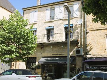 Vente Maison 7 pièces 157 m2 Gourdon