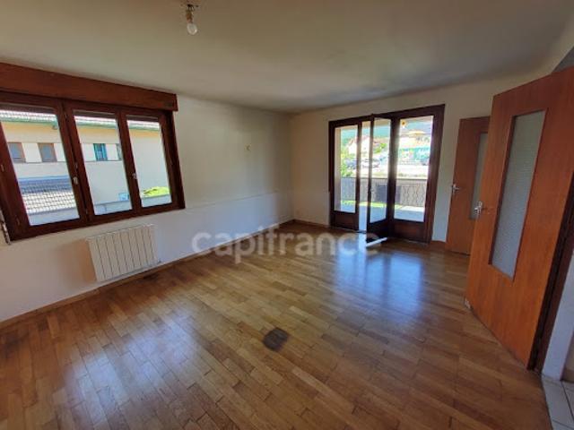 Vente Maison de ville 7 pièces 186 m2 Seyssel