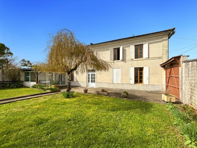 Vente Maison de ville 7 pièces 183 m2 Jarnac Champagne