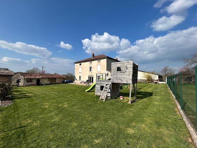 Vente Maison de ville 7 pièces 207 m2 Escles